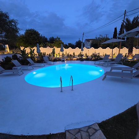 Loadstar Rooms & Suites Контокалі Екстер'єр фото