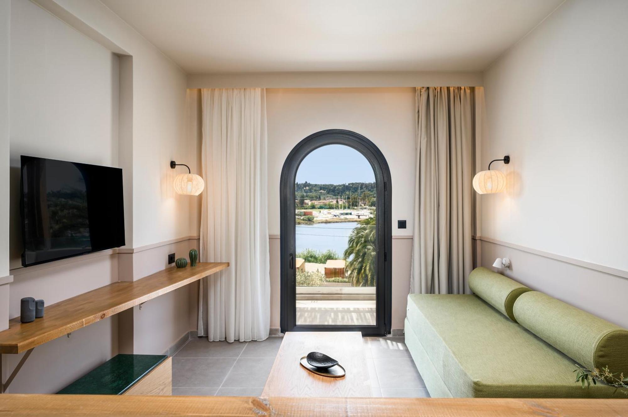 Loadstar Rooms & Suites Контокалі Екстер'єр фото